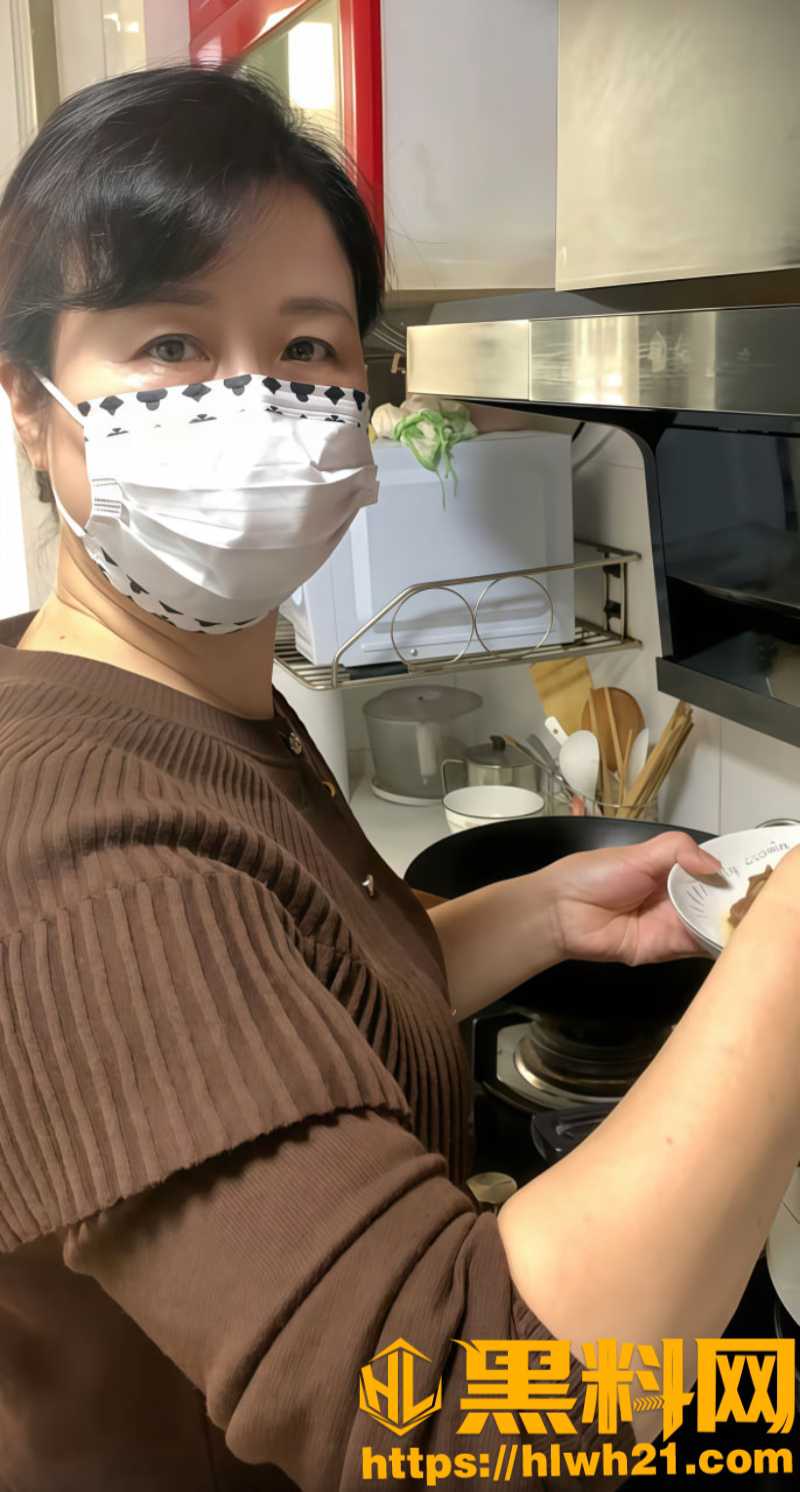 玉林何志武丈母娘 9