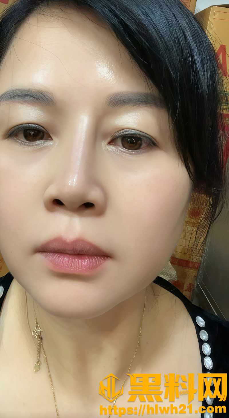 玉林何志武丈母娘 6