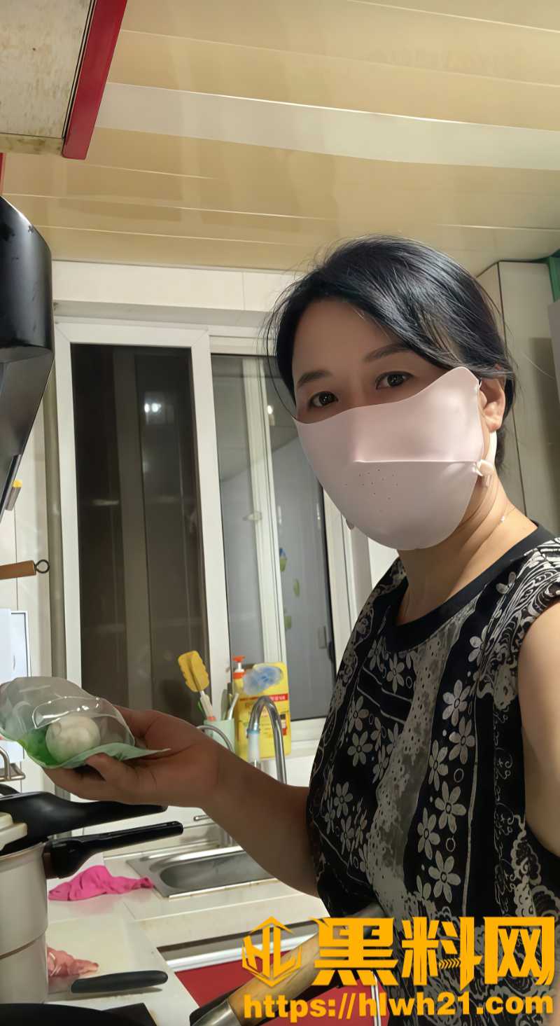 玉林何志武丈母娘 3